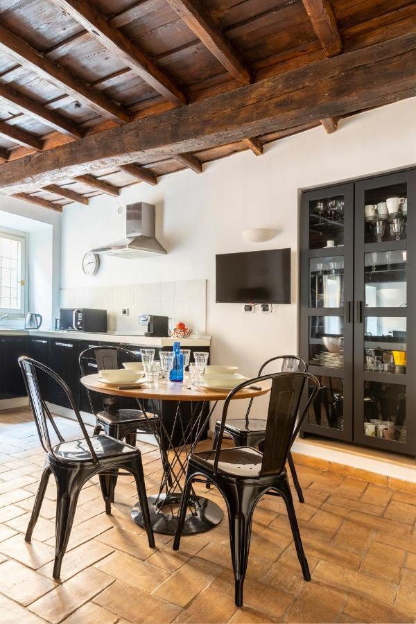 Deza Cozy Place In Monti Roma Exterior foto